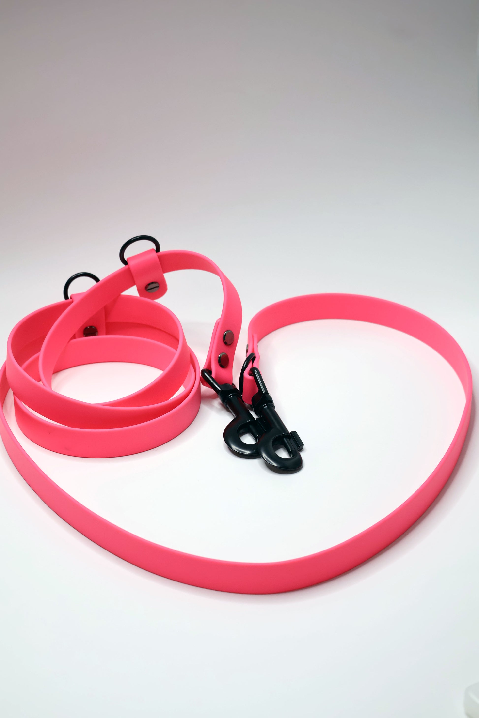 Lesa de folosit pentru jogging sau plimbari lejere, cu mainile libere